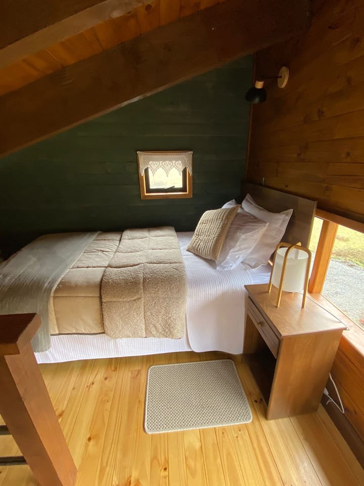 Lit confortable dans la mezzanine