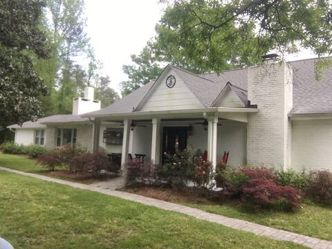 Furr Manor