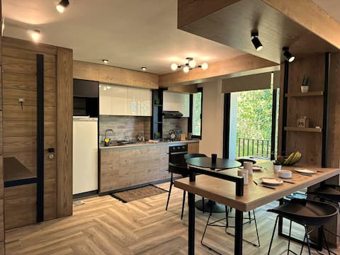 The Shelter: 3 min from Mzaar (24/7 Electricity)