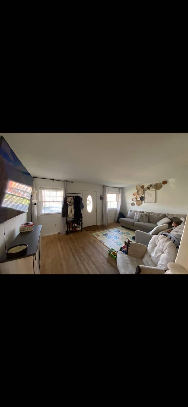 Boho Baltimore Getaway - Dundalk, MD