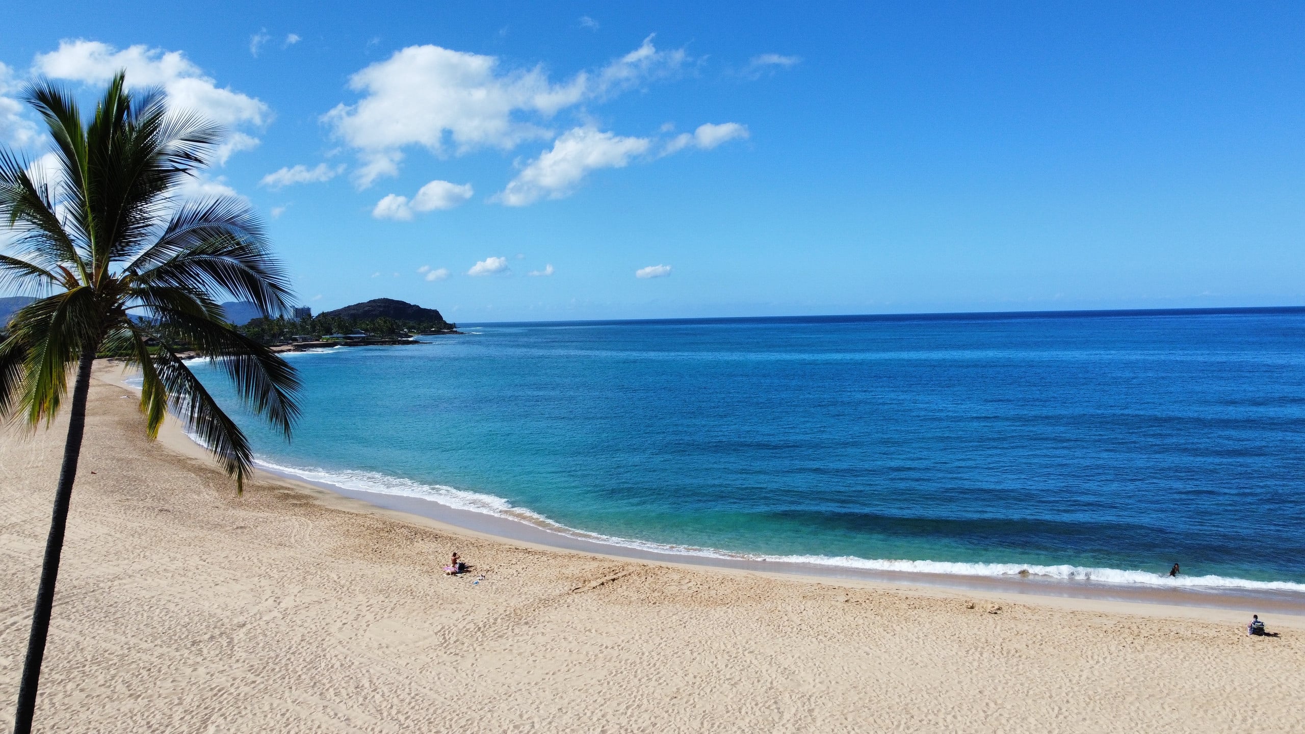 Home in Waianae · ★4.99 · 4 bedrooms · 7 beds · 2.5 private baths - Image 2