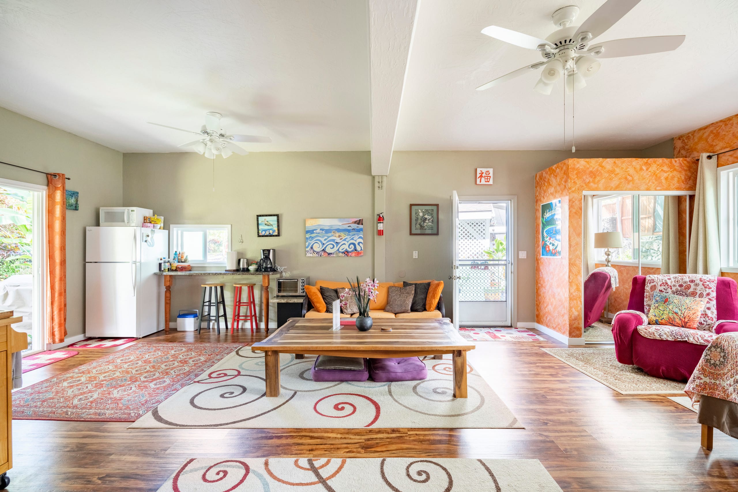 Home in Kealakekua Bay · ★4.92 · 13 bedrooms · 4 beds · 2.5 baths - Photo 4