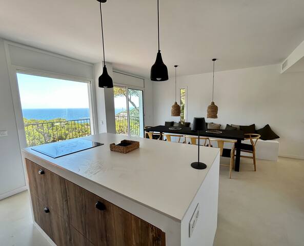 Maison Begur vue mer -piscine – à pied de la cala gallery image 3