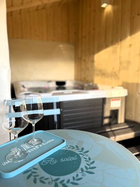 La Merlère: Charming cottage & Jacuzzi