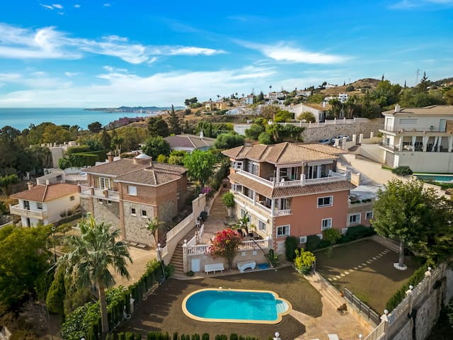 MalagaSuite managed Airbnb listing 1