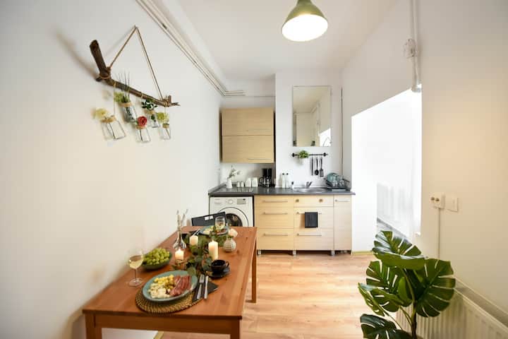 Unforgettable Stay: Amazing 1br In The City Center - București