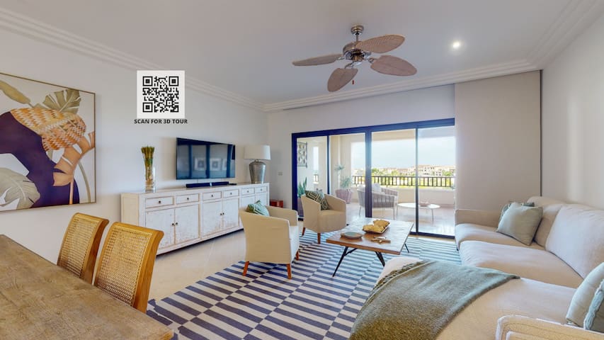 Stunning Fishing Lodge apt w/ marina and pool view - photo 1