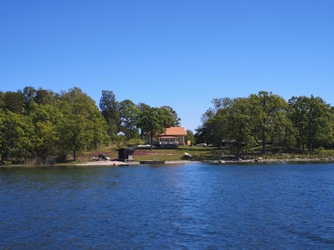 Villa Skutvik - the pearl by the sea