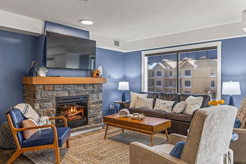 Popular Airbnb listing: Amazing 3BR Condo W/Hot Tub Access and Mtn Views! in Bighorn No. 8
