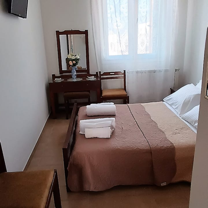 საძინებელი 1
