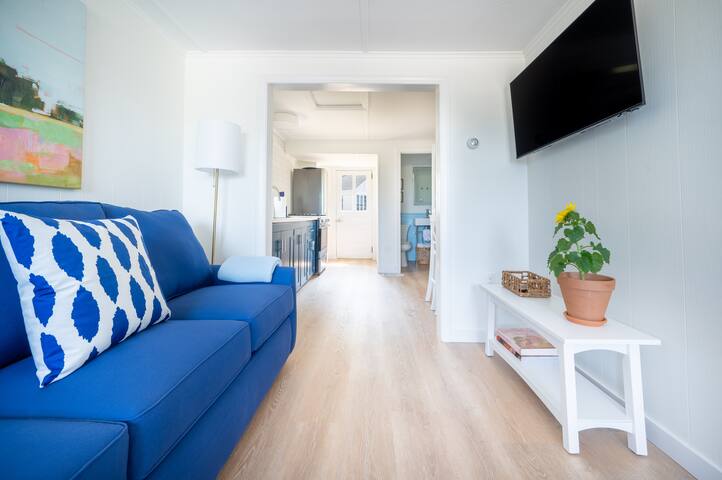 Marina Bay Cottages managed Airbnb listing 3