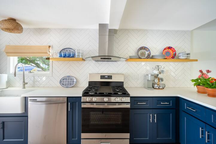 Marina Bay Cottages managed Airbnb listing 2