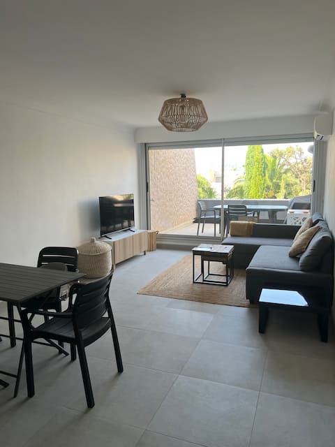 Top Airbnb: Cosy place at Cavalaire à Cavalaire Sur Mer