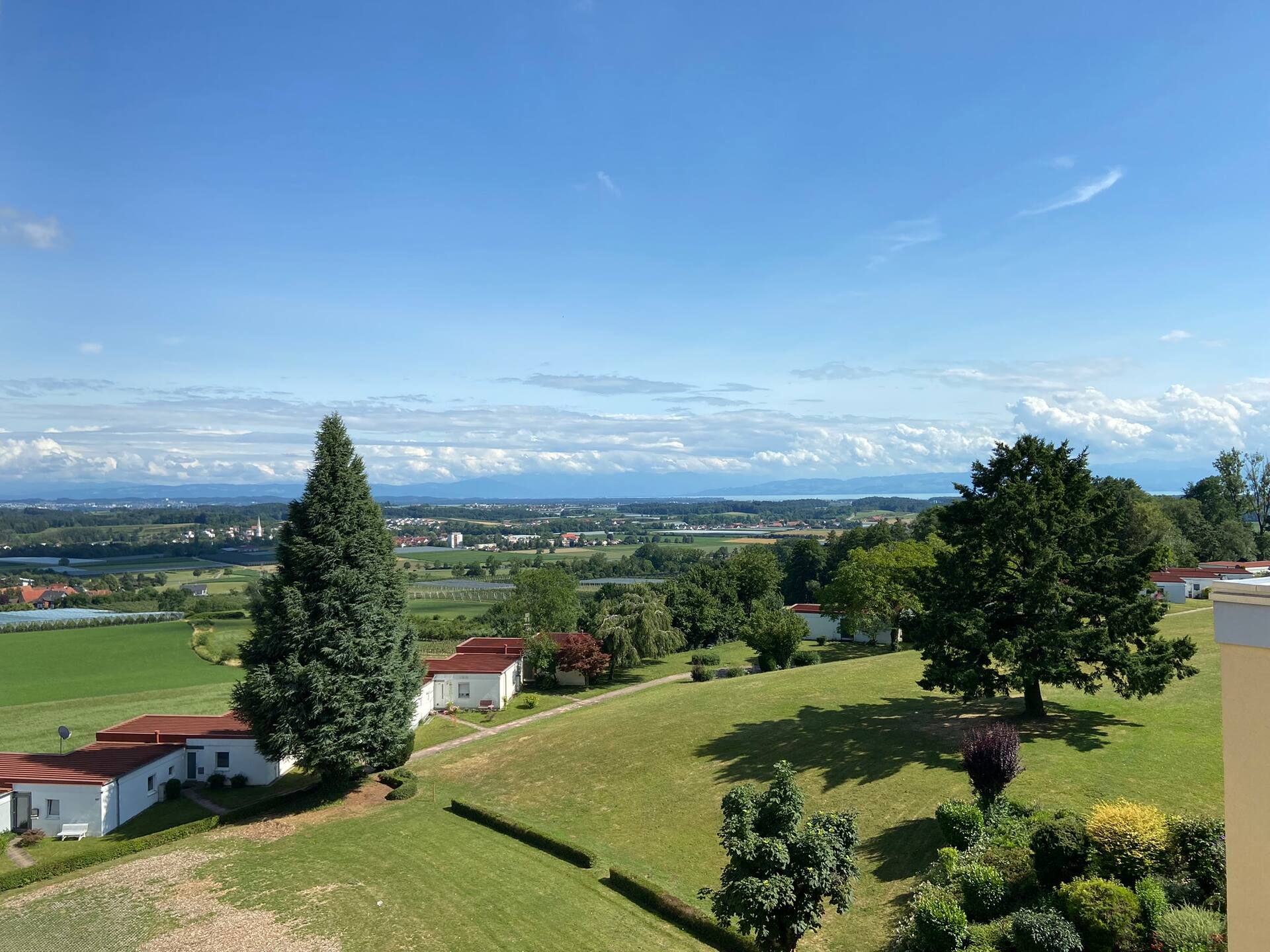 Apartment Bodenseepanorama mit wunderschönem Alpenpanorama und Indoor-Pool