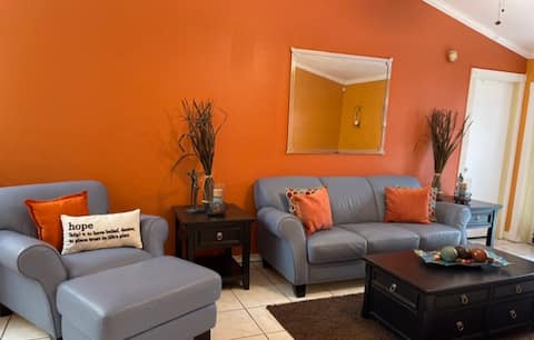 Fabulous 3 BDRM Valrico Pool Home with Office