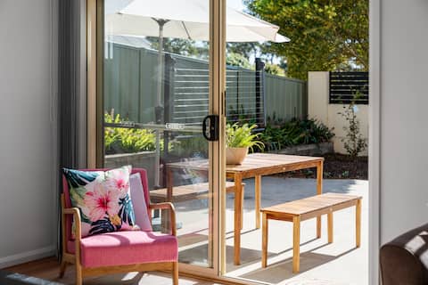 Successful Airbnb property: Modern Coastal 3 Bed Townhouse in Ulladulla