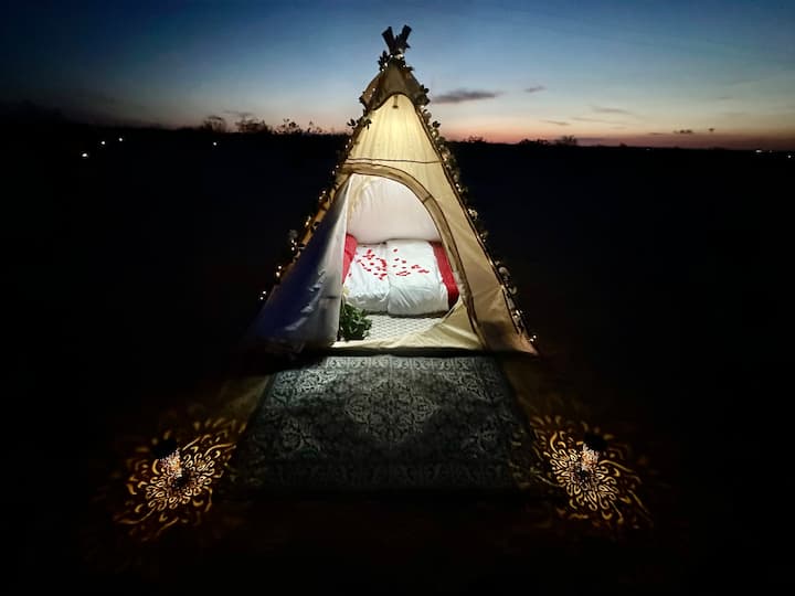 Meldora's Love Nest - Tents for Rent in Twentynine Palms