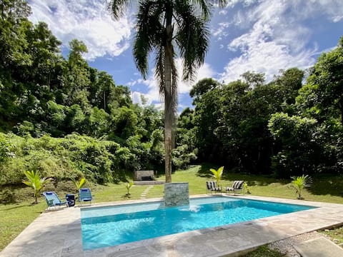 HideAway Villa II | Pool & Jacuzzi