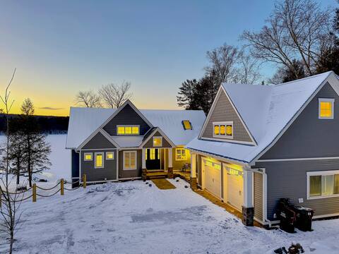 Lakeside Lodge with Studio Apt