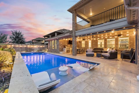 Waterfront $ Heated Pool $ Theater | Smart Home