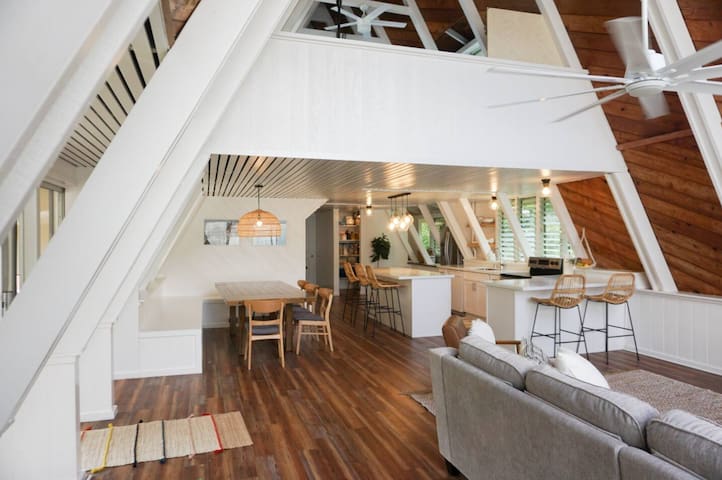 Beach Bungalow – 50 yards to beach – secluded