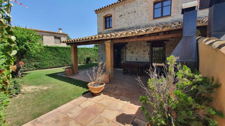 Casa con piscina comunitaria Torroella de Fluvià