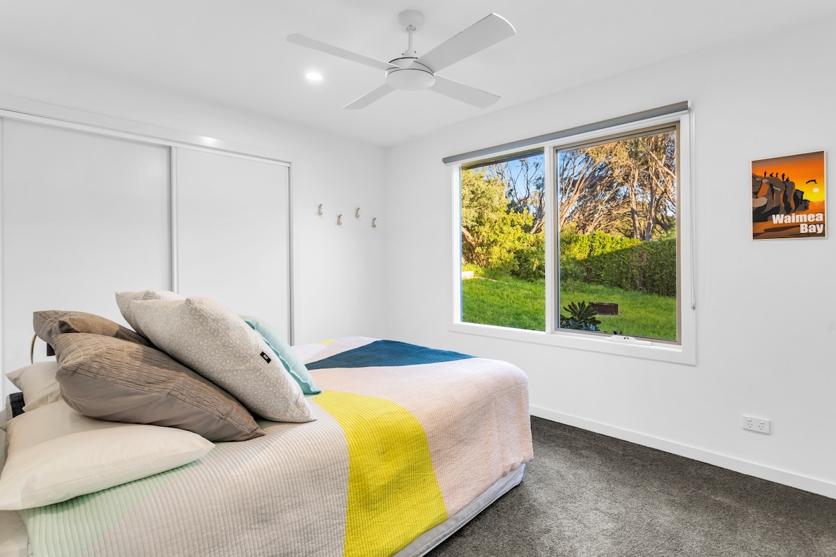 Ova spavaća soba je fantastična oaza sreće.