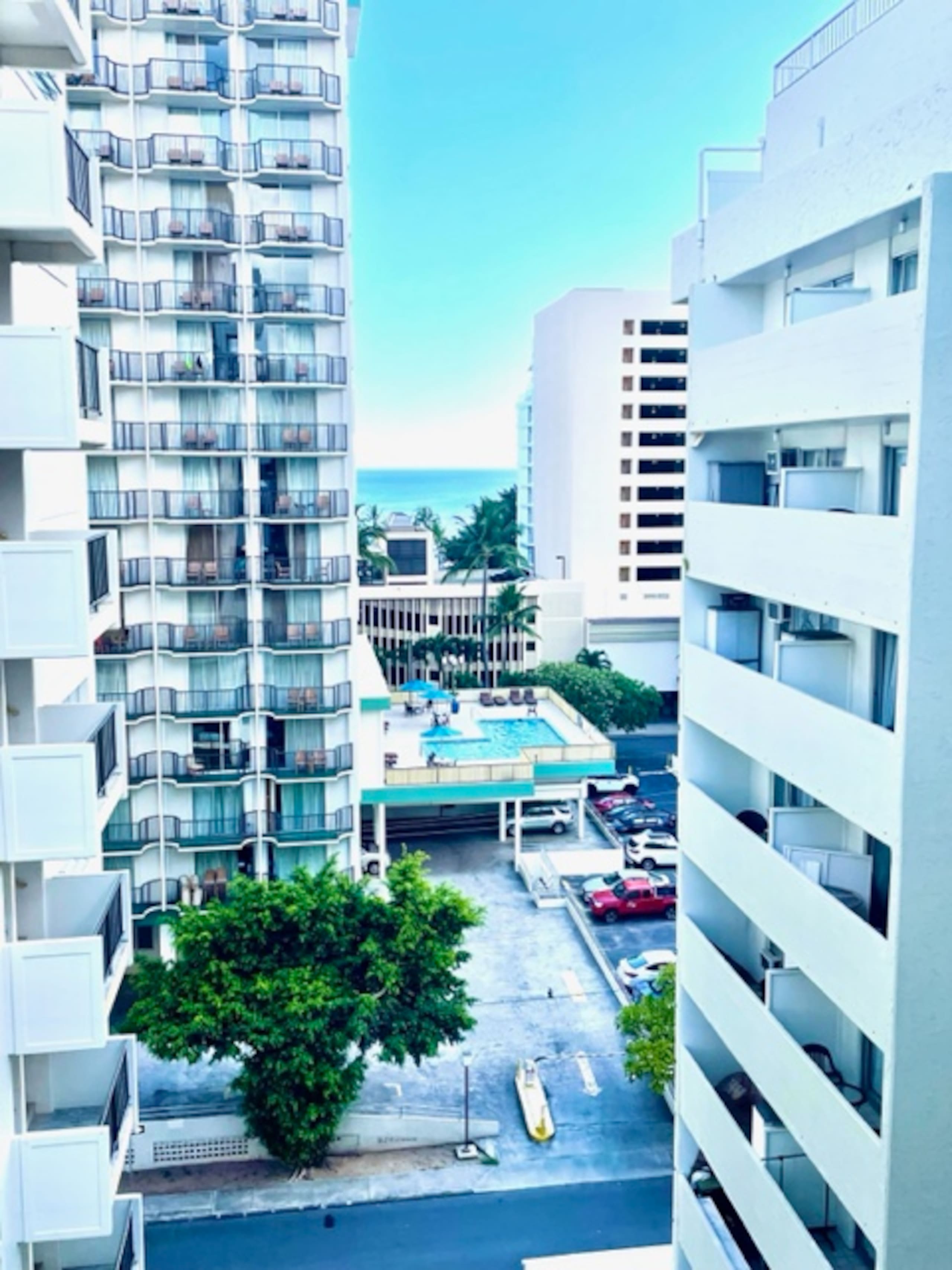 Condo in Honolulu · ★4.89 · Studio · 1 bed · 1 private bath - Image 1