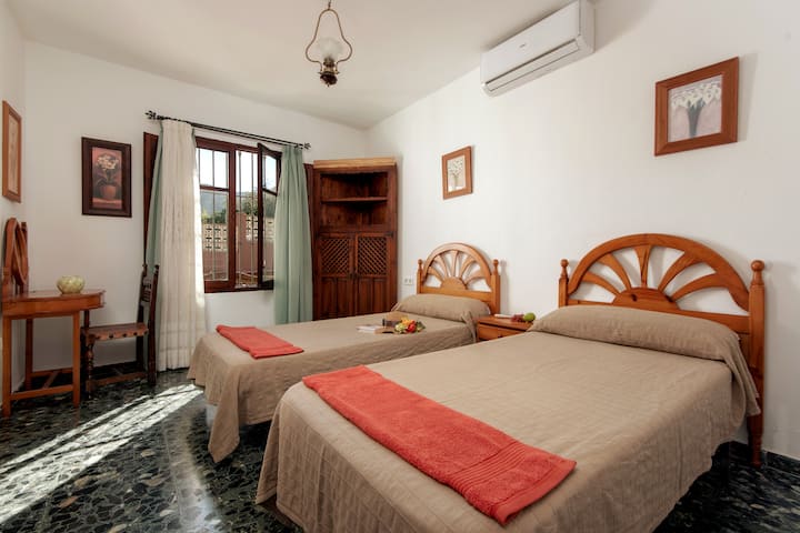 卧室1.底层/卧室1.底层