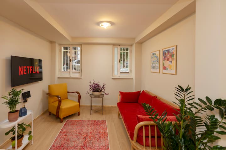 A Cozy Apartment In Cihangir - Cihangir