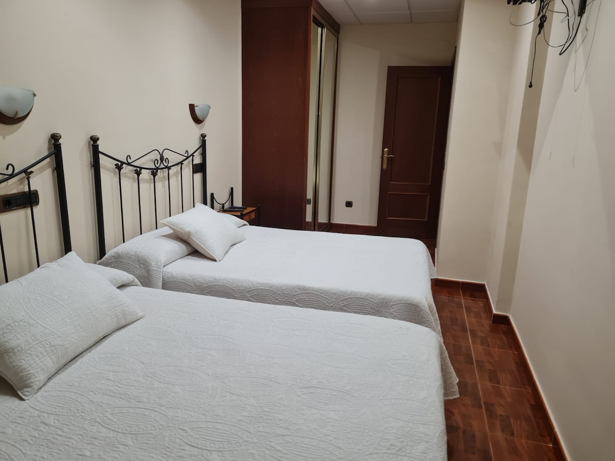 საძინებელი 1