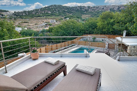 Leonidas Crete Pool Villa