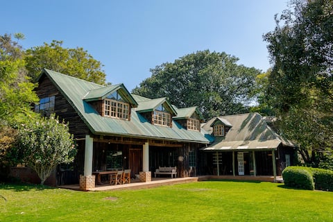 Leilani Beautiful Cedar House