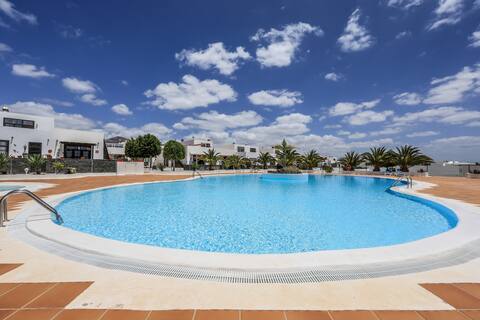 Sweet Marisma, pool, light and spacious