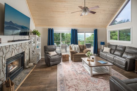 Popular Airbnb listing: Mountain Retreat in Boone, near Blowing Rock in Boone