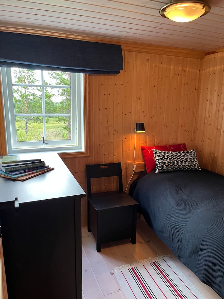 Soveværelse 2: enkeltseng