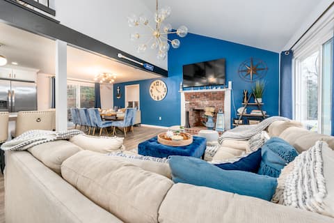 Top performing Airbnb: Near Beach|Shopping/Dining|Renovated|King Bed in New Seabury