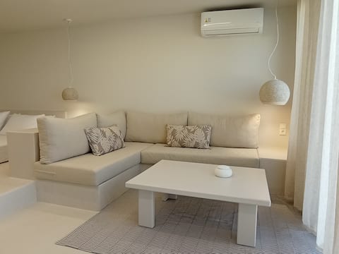Successful Airbnb property: Reno - Seaside studio 2 in Δήμος Τήνου