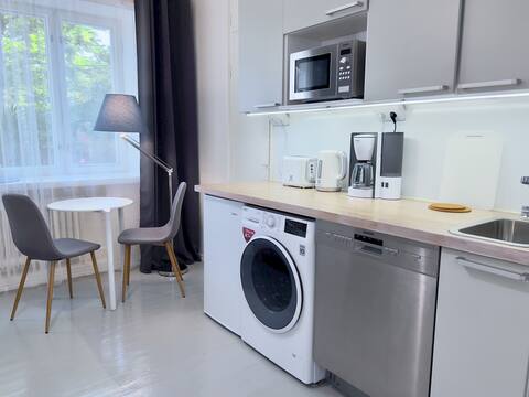 Popular Airbnb listing: Radiant Central Studio Helsinki in Vallila