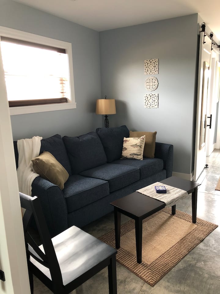 Enjoy Your Stay Close To Town At The Clay Slipper - Cheboygan, MI