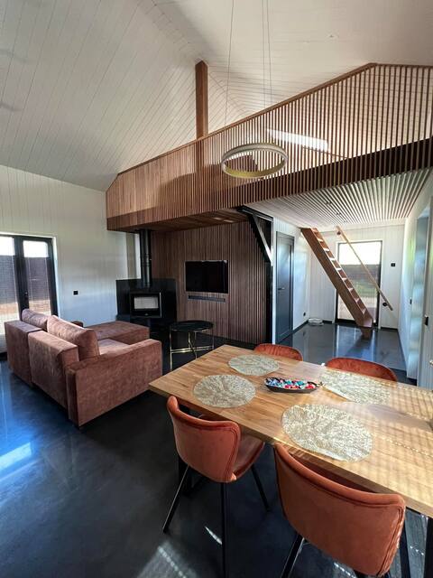 Cozy summer cottage near the Võhandu River
