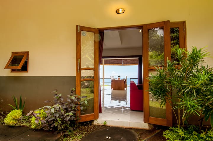 Villa Tanjung Lovina Ocean Views - Munduk