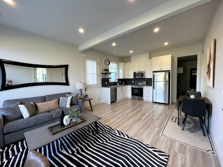Lakeview And Vines 1bd - Kelowna