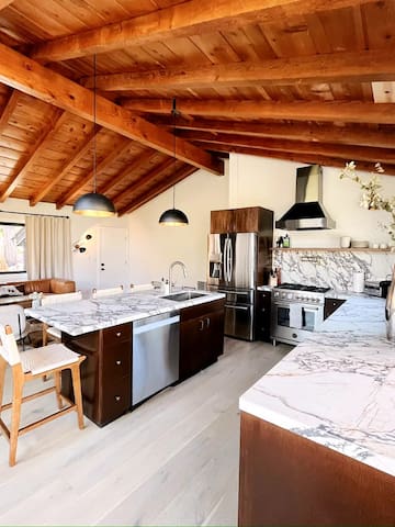 Listing in Idyllwild-Pine Cove