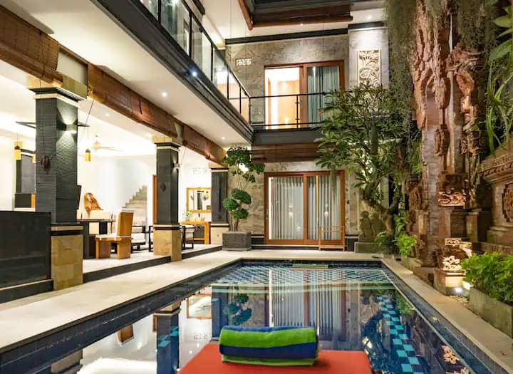 Winy Estate - Luxury Villa With Rooftop Jacuzzi - Denpasar