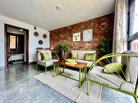 Modern 1BR in Peaceful Community (Unit 4)