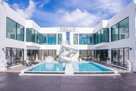 Dolla Pool Villa Bang Saray