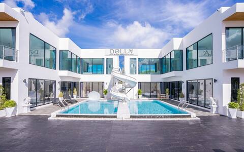 Dolla Pool Villa Bang Saray