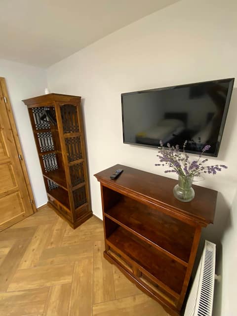 Successful Airbnb property: Cottage between the lines in Jihomoravský
