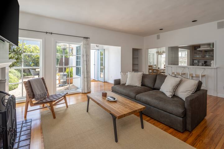 La Jolla Shores Beach House w/ Jacuzzi + E-Bikes! gallery image 3